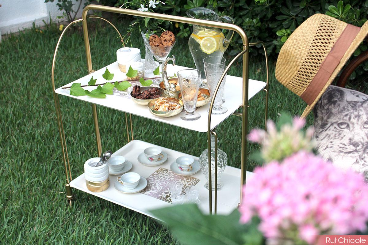 Decoración lowcost. Diy bandeja con ruedas