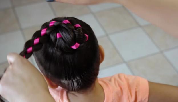 Peinados fáciles con cinta ¡Tu también te lo puedes hacer! | Padres