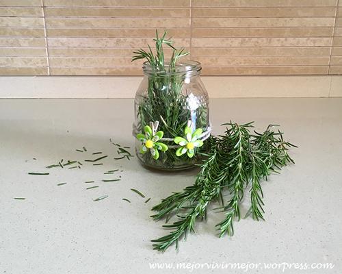 aceite aromatizado-de-romero-y-ajo