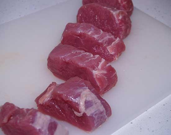 montaditos de solomillo y queso brie