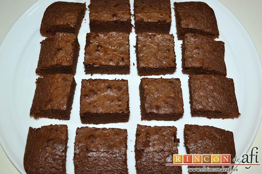 Brownie de tres ingredientes, sugerencia de presentación