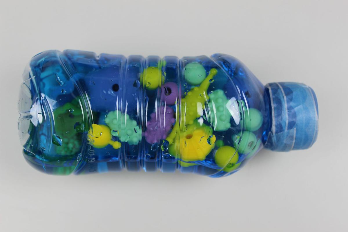 botella sensorial montessori de bebes