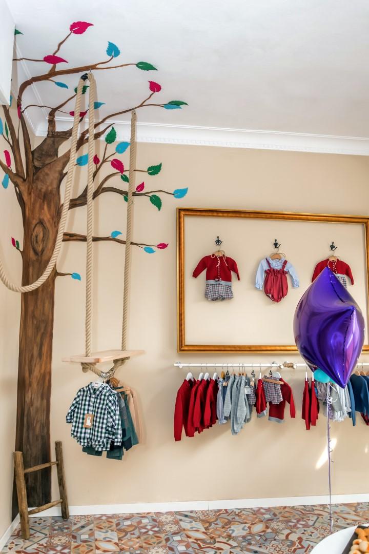 ÁRBOL REALISTA (PETIT CAMILLE)