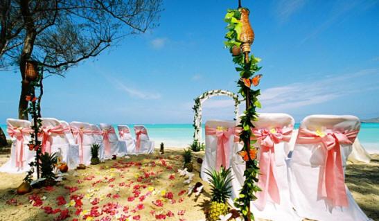 decoracion boda hawaiana playa