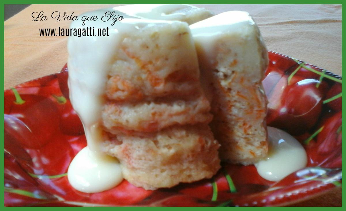 Torta en taza de zanahoria con harina de arroz