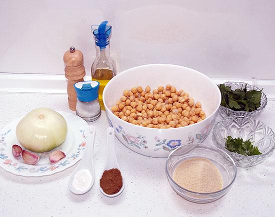 Falafels con salsa de yogur