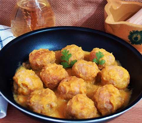 Falafels con salsa de yogurt