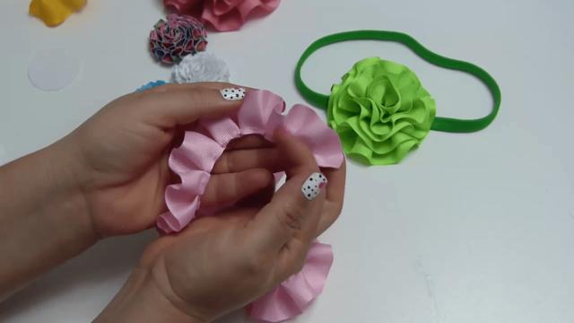 Moños de listón para cintillos