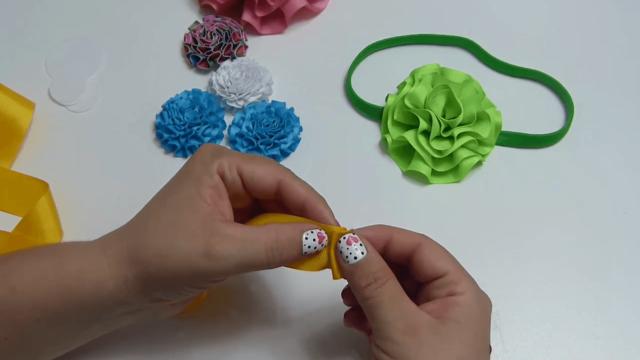 Moños con listón para cabello