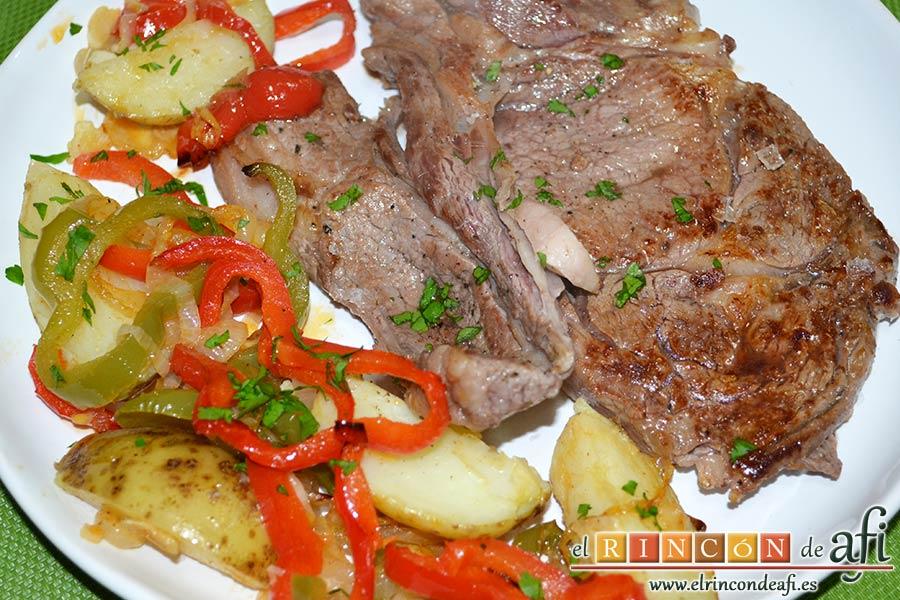 Chuletón de ternera con papas al horno, sugerencia de presentación