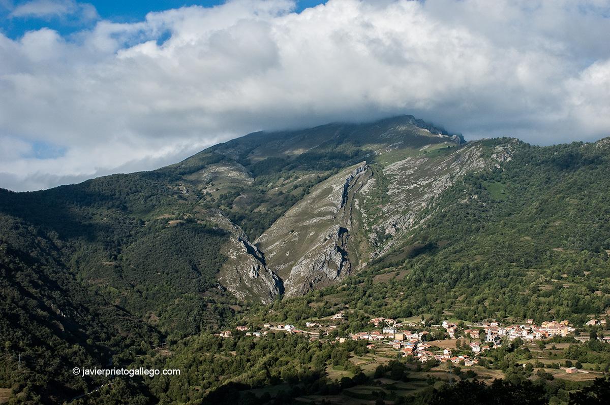 Oseja de Sajambre. Parque Regional de Picos de Europa. León. Castilla y León. España. © Javier Prieto Gallego