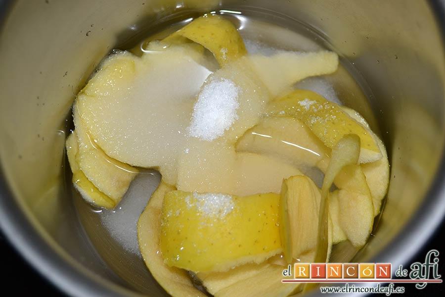 Quiche dulce de peras y mangas, añadir el azúcar
