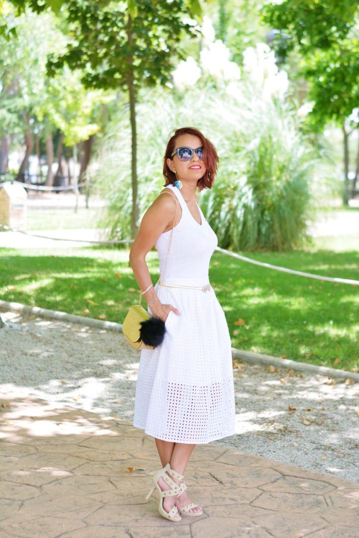Look de verano falda midi