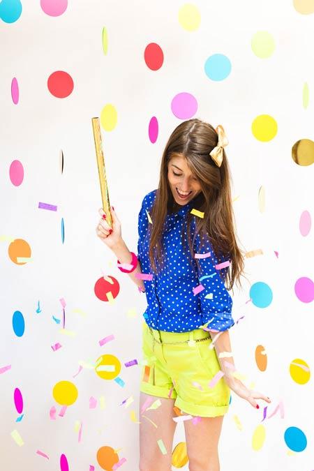 cortina de confeti gigante de papel, muy divertida para phocotall original de una boda