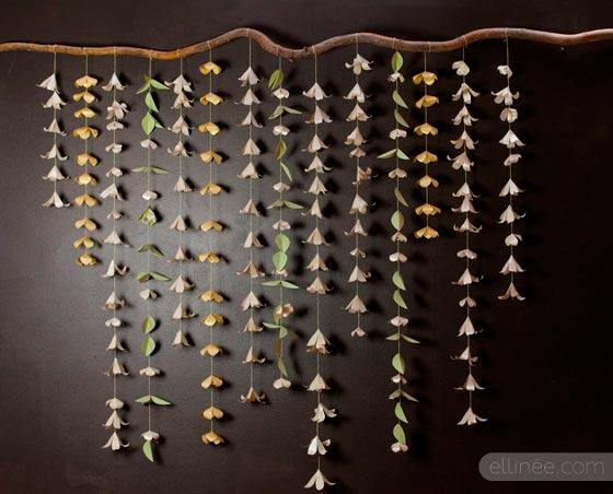 cortina con flores de papel como fondo de photocall o decoración de espacios para boda