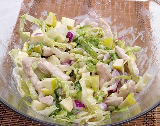 Ensalada de pollo con manzana