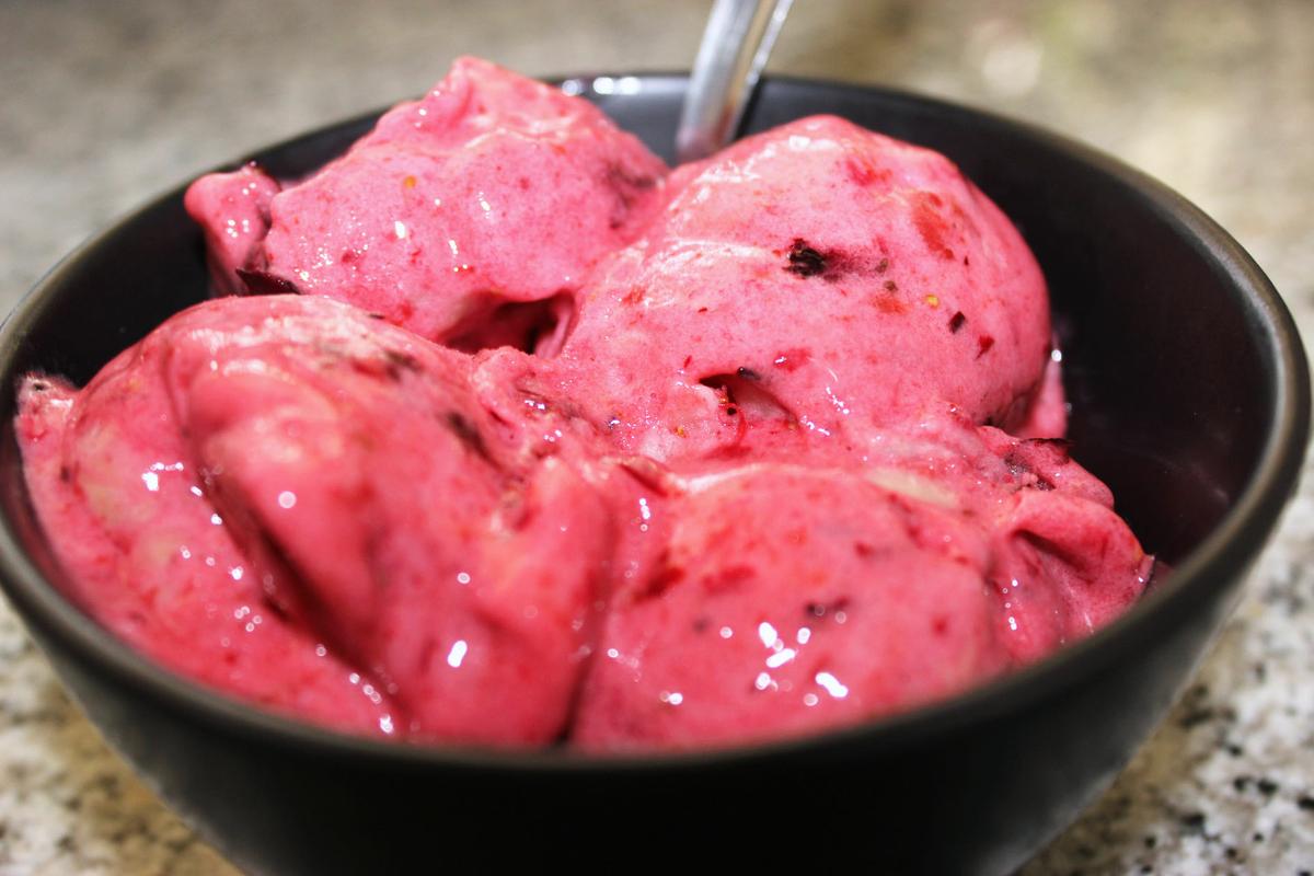 Sorbete de frutos rojos y banana