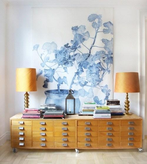 Cómo-hacer-composiciones-decorativas-para-un-aparador-05