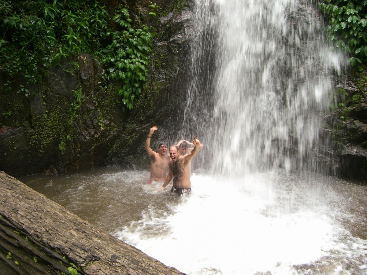 Trekking de tres días en la selva (Tailandia)