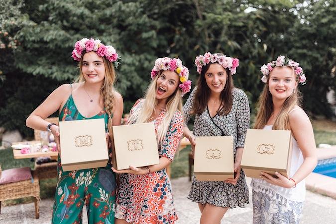 La bridal party de Lara