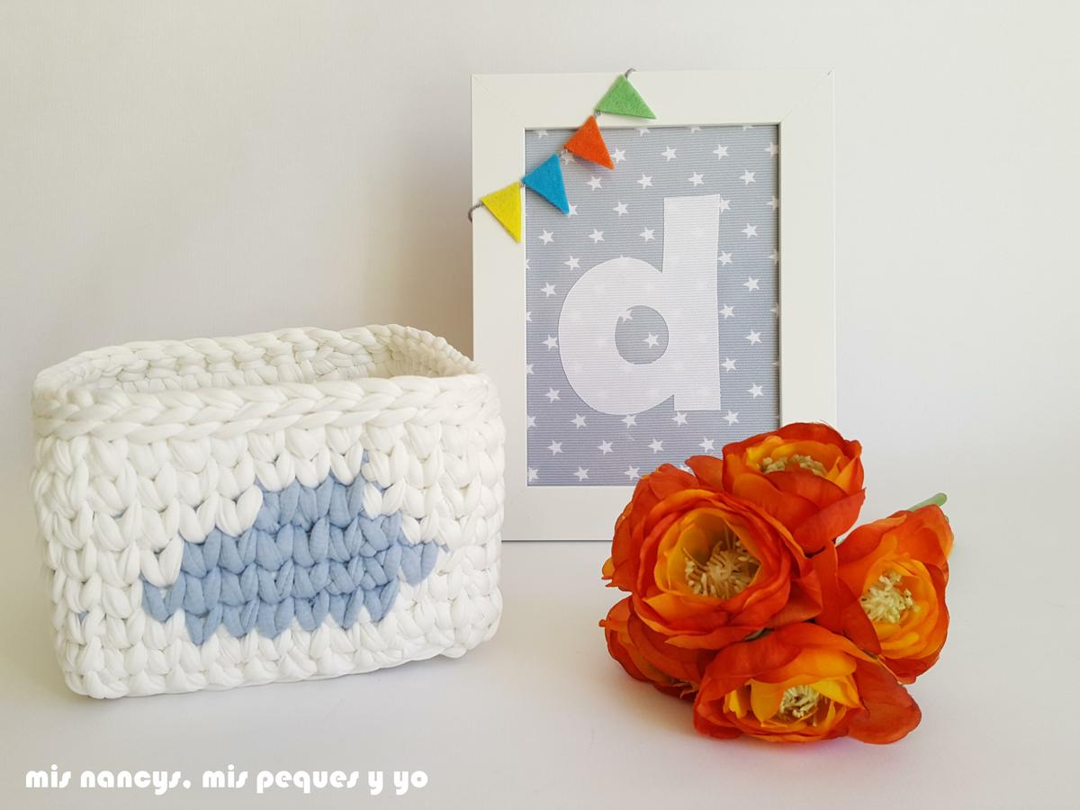 mis nancys, mis peques y yo, corona de tela para niños y marco personalizado, marco personalizado con inicial de tela y cesta cuadrada de trapillo con nubes