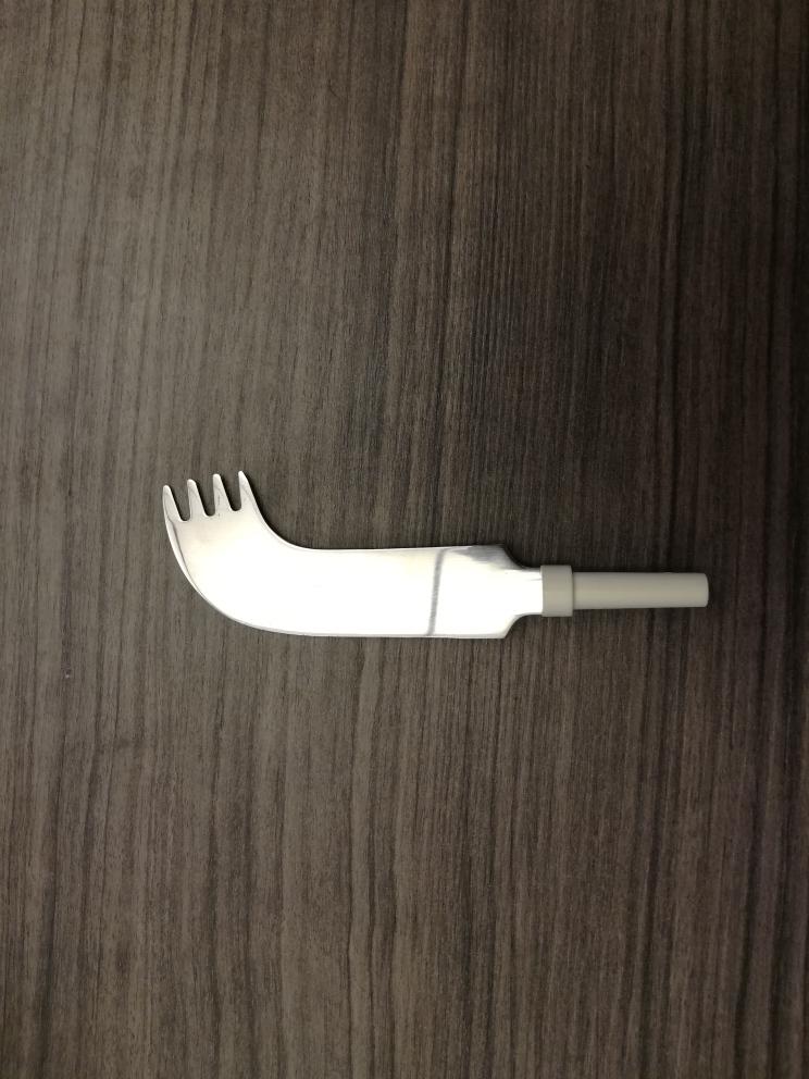 Cubiertos adaptados: Cuchillo Nelson