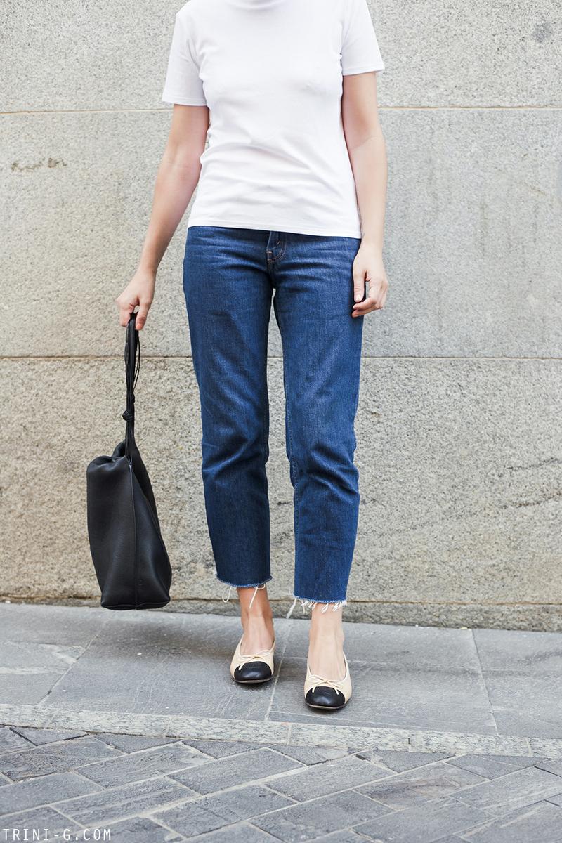 Trini | The Row t-shirt Levis jeans