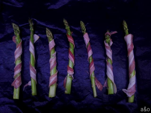 Espárragos con bacon.