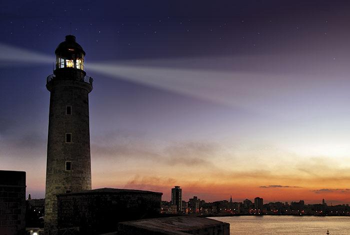 Castillo Los Tres Reyes del Morro de Noche en la Habana