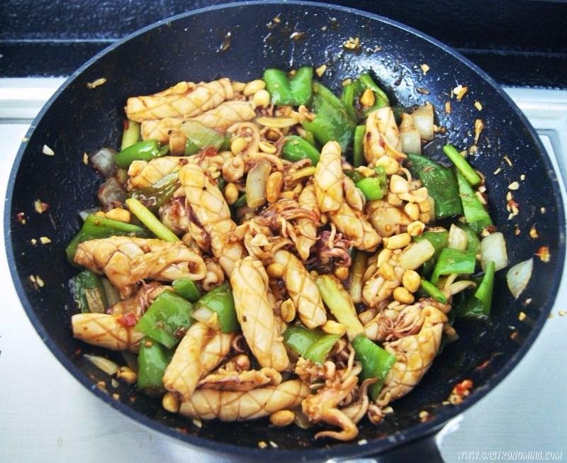 Calamares picantes al wok