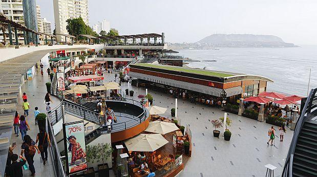 Centro Comercial Larcomar en Lima, Perú