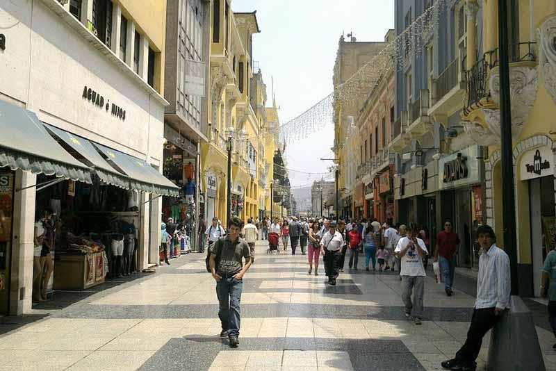 Paseo peatonal en Jirón de La Unión, Lima, Perú