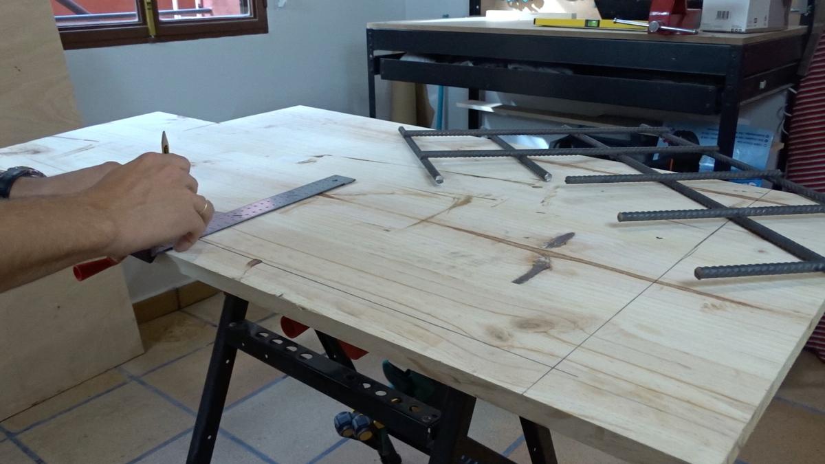 Macetero colgante de cemento