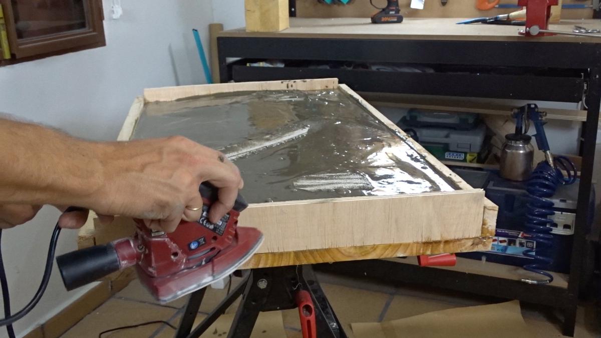 Macetero colgante de cemento 13