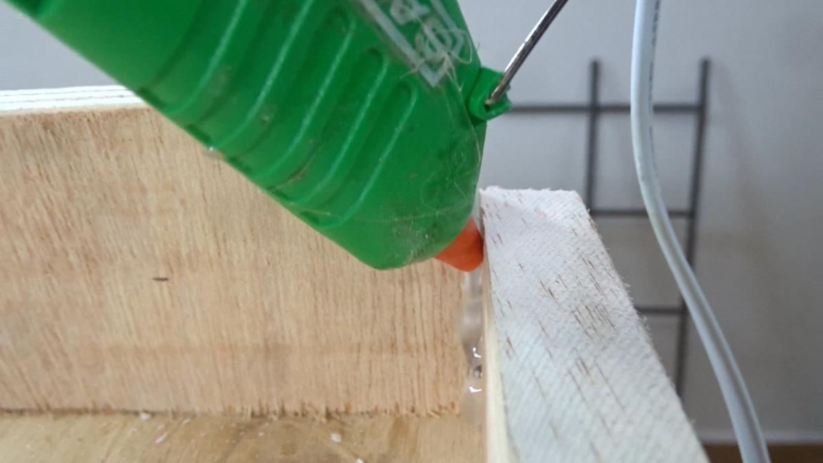 Macetero colgante de cemento