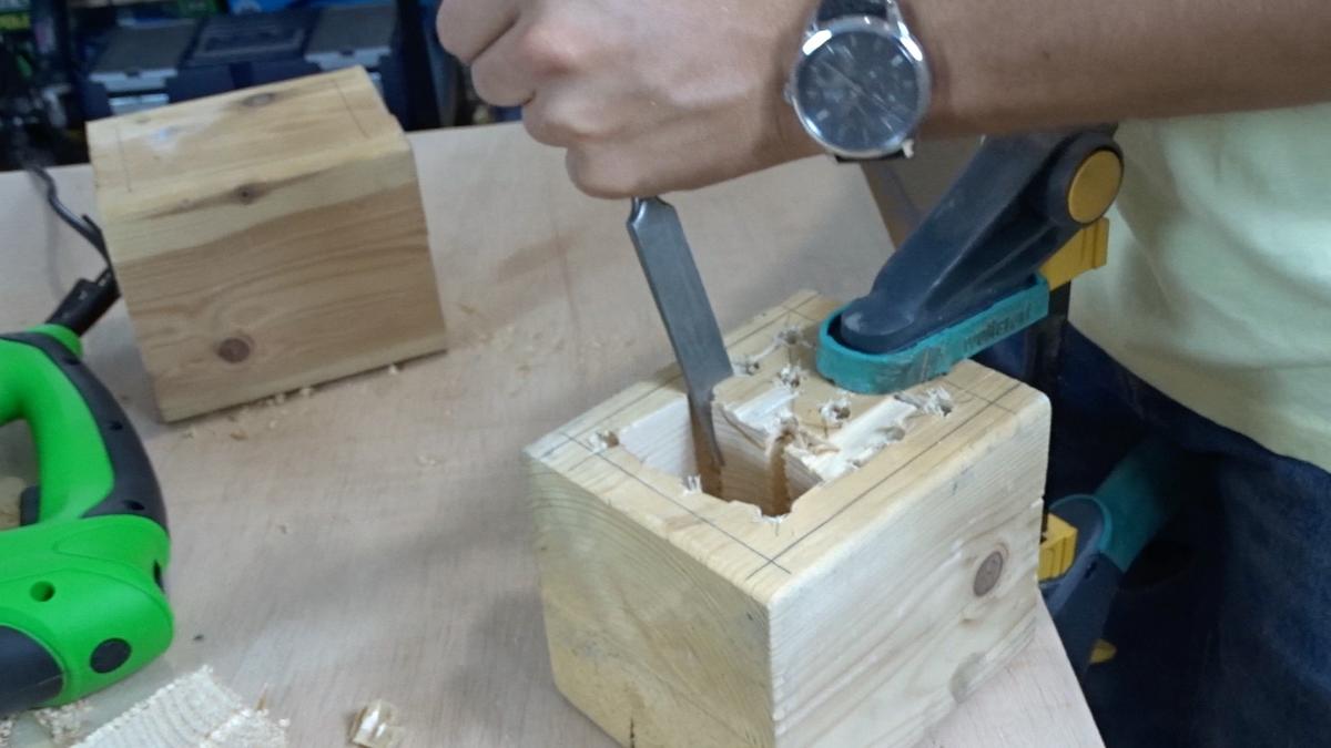 Macetero colgante de cemento 23