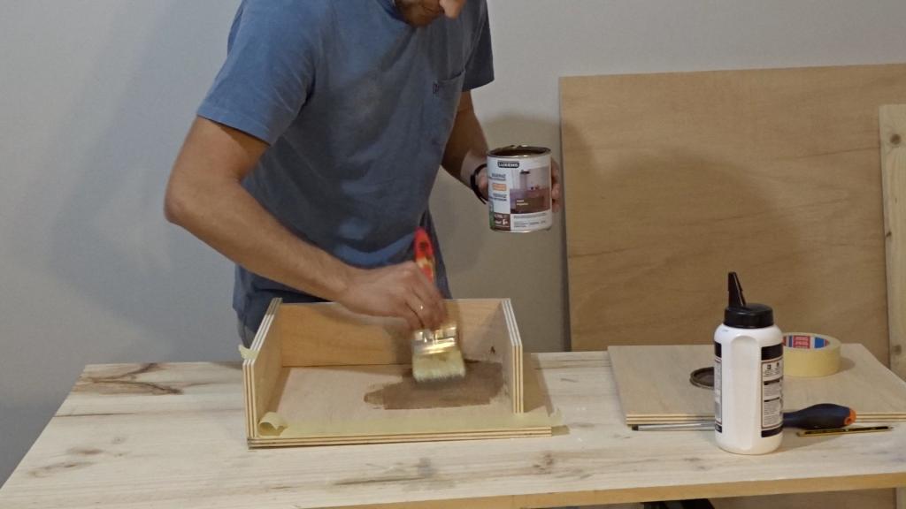 Pintamos proyecto DIY mesa auxiliar 