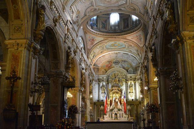 Interior de la Catedral Metrpolitana de Santiago de Chile