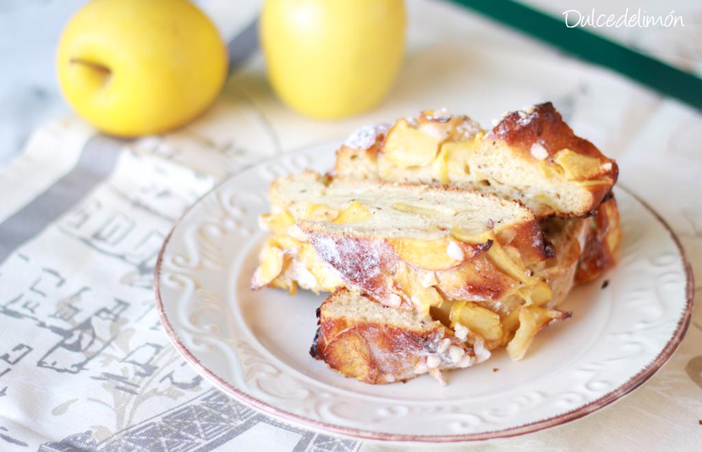 Trenza de brioche con manzana