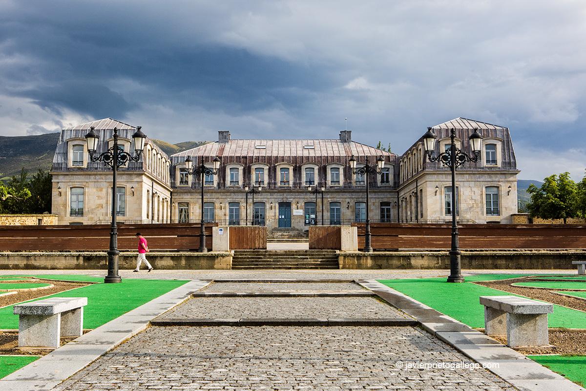Fachada delantera del Palacio Ducal de Piedrahíta. Piedrahiíta. Valle del Corneja. Ávila. Castilla y León. España. © Javier Prieto Gallego