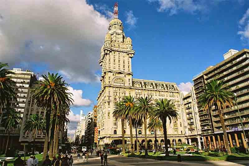 Palacio Salvo en Montevideo Centro Histórico.