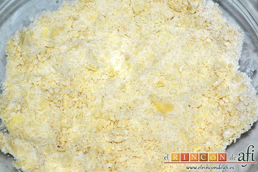 Panecillo del país, mezclar con los dedos