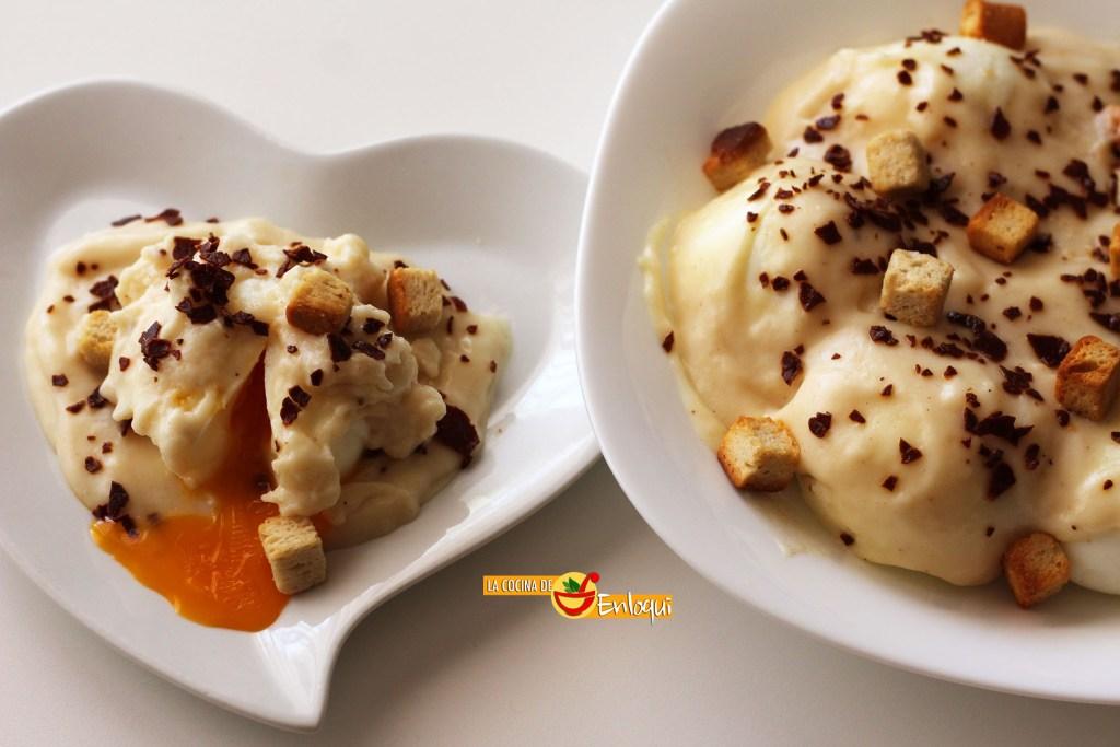 Huevos con bechamel