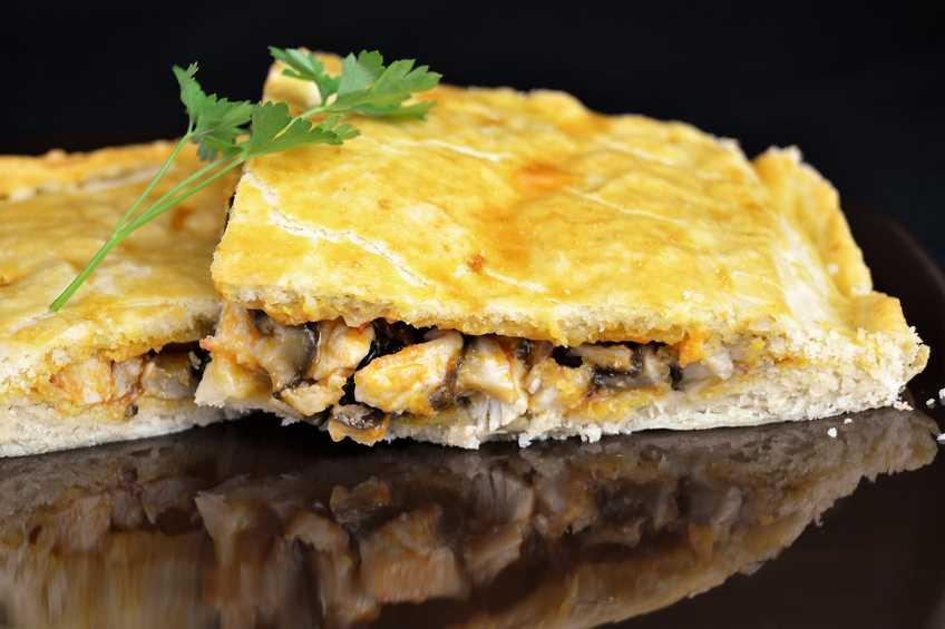 empanada de pollo con masa crujiente