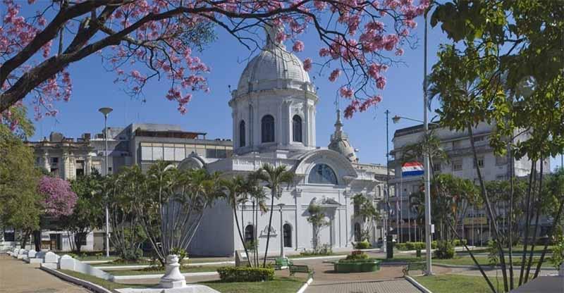 Panteón Nacional de los Héroes en Asunción