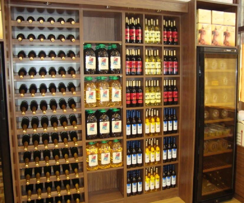 ESTANTERIA-PARA-ACEITES-Y-VINOS-mobiliario-rustico