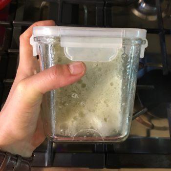 Bate las claras de huevo para tu tortilla