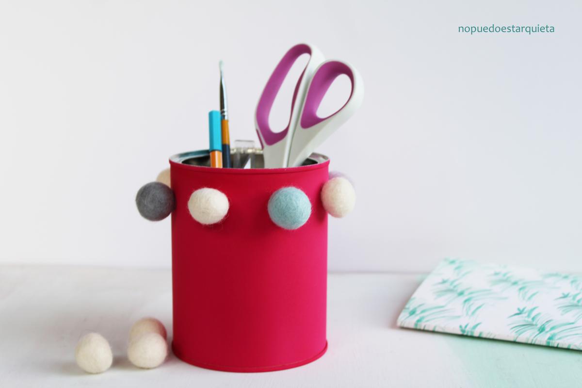 Hacer un portalápices decorando una lata. Niños. Diy