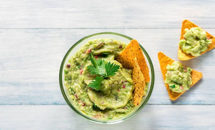 guacamole nachos cilantro