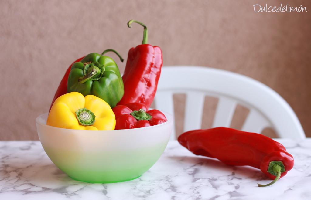 Hojaldre de pimientos con queso de cabra